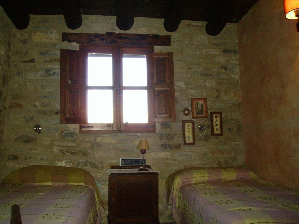 Casa Mur de Alujan Tierrantona Ruang foto