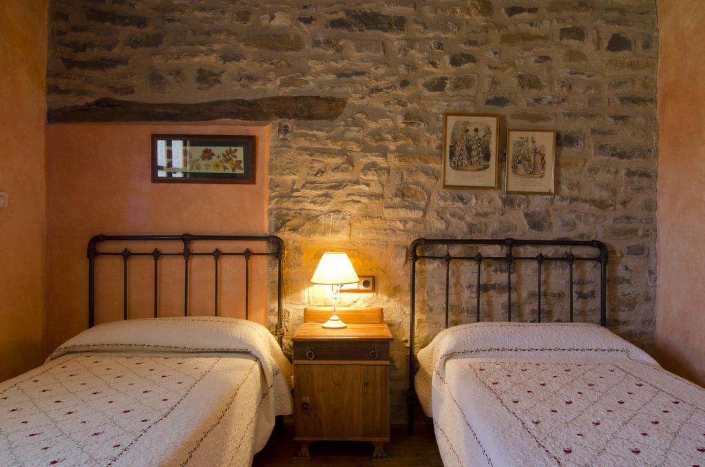 Casa Mur de Alujan Tierrantona Ruang foto