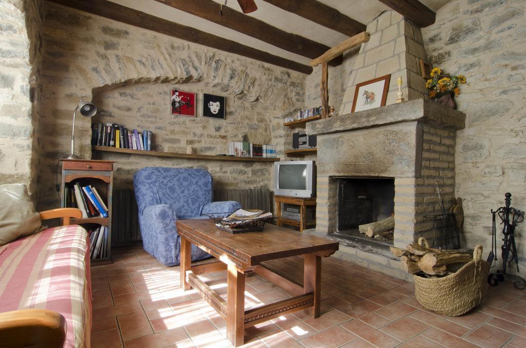 Casa Mur de Alujan Tierrantona Ruang foto