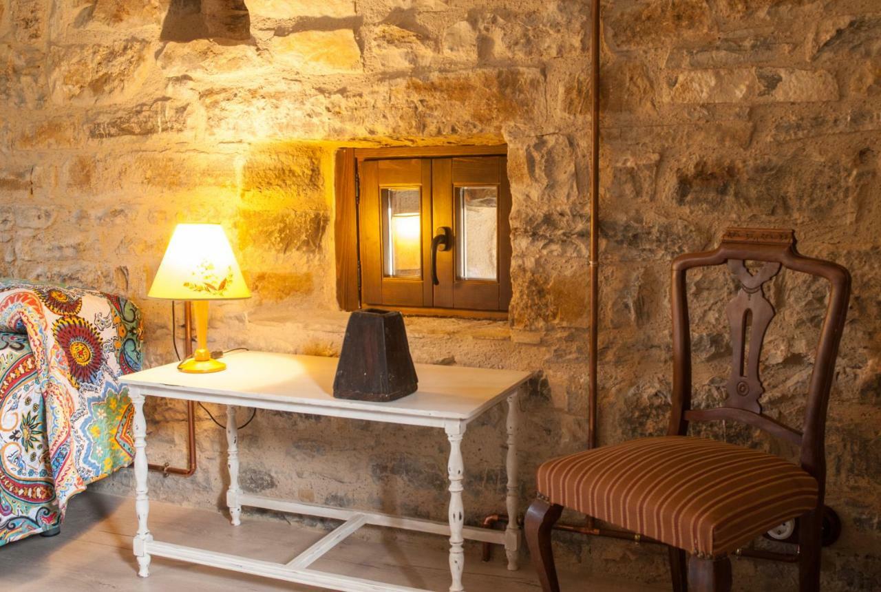 Casa Mur de Alujan Tierrantona Bagian luar foto