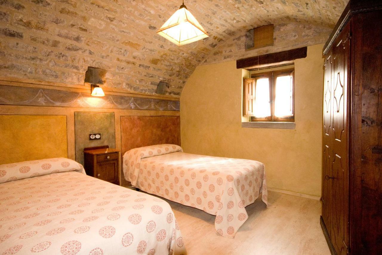 Casa Mur de Alujan Tierrantona Bagian luar foto