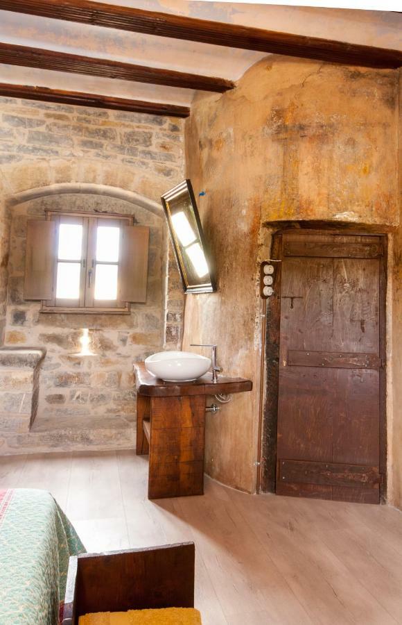 Casa Mur de Alujan Tierrantona Bagian luar foto